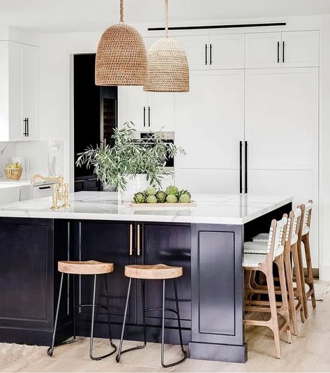 Lindye Galloway, Kitchen 2022, Kitchen Planning, Popular Kitchens, Basket Lighting, Modern Farmhouse Style, Minimalist Kitchen, Simple Colors, Kitchen Inspo