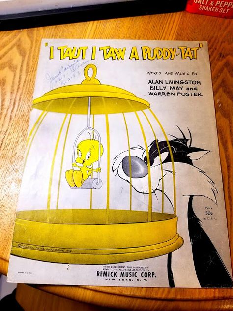 Rankin/Bass-historian: 🎶🎵🎼 Old Vintage Paper, Sylvester The Cat, Childhood Memories 70s, Classic Cartoon Characters, Saturday Morning Cartoons, Tweety Bird, Paper Sheet, Old Tv Shows, Vintage Sheet Music