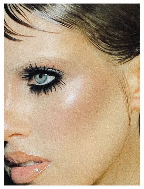 60s Inspired Makeup, Thrift Style, Smink Inspiration, Inspired Makeup, Make Up Inspo, Fashion Photography Inspiration, Beauty Shoot, Editorial Makeup, Glam Makeup