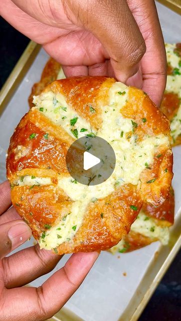 Rey | kingcooks on Instagram: "Cheesy Garlic Croissants | kingcooks  I bet you’ve never had croissants like this before. Golden, flaky crust stuffed with a smooth and creamy herb cheese filling. This combination is one you never thought you needed until now.   🥐Respond with “croissant” to add this easy and delicious recipe to your collection!🥐  #instagood #croissant #garlicbread #feastonthese   What’s your favorite bread?" Cheese Stuffed Croissants, Croissant Roll Up Recipes, Recipe With Pizza Crust, Cream Cheese Stuffed Croissants, Garlic Bread Croissants, Croissant Garlic Bread, Recipes Using Croissant Dough, Pilsbury Crossaints Recipes, Recipes Using Store Bought Croissants