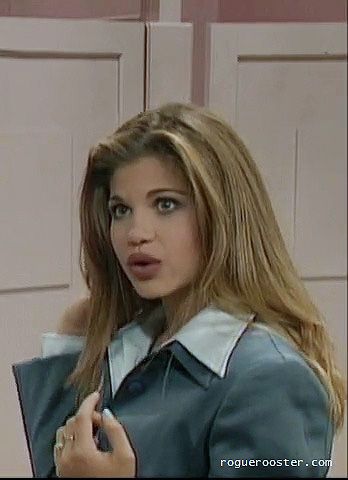 Boy Meets World - Danielle Fishel (Topanga) Danielle Fishel 90s Hair, Topanga Lawrence, Danielle Fishel, Curls For Long Hair, 90s Looks, Hair Icon, 90s Hairstyles, Boy Meets World, Girl Meets World