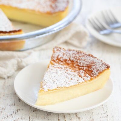 Impossible Pie, Milk Tart, Coconut Desserts, Easy Pie, South African Recipes, Lemon Pie, 4 Ingredient, Piece Of Cake, African Food