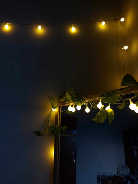 Fairy Light Room Decor, Room Decor Dark Aesthetic, Fairy Light Room, Aesthetic Room Mirror, Dark Aesthetic Room, Light Room Decor, Fairy Lights Room, Room Decor Dark, Room Mirror