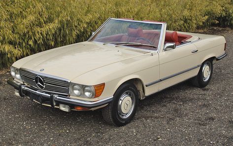 Mercedes Benz Vintage, Cream Car, Diamonds In The Rough, Cream Color Scheme, Mercedes Sl, Cool Car, Classic Mercedes, Mercedes Benz Classic, Import Cars