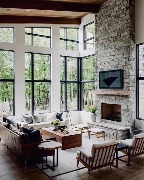 Modern Lake House Living Room, Lake House Living Room, Modern Rustic Style, Design Style Quiz, High Ceiling Living Room, Cabin Living Room, Modern Lake House, Houses Mansions, Sala Grande