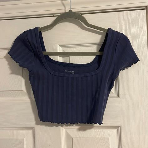 Offline By Aerie Blue Crop Top, Never Worn. Color: Navy Blue Ultra Crop Top, Navy Blue Tops For Women, Dark Blue Clothes, Navy Blue Clothes, Croptop Outfits, Navy Blue Shirt Outfit, Navy Blue Outfits, Crop Tops Aesthetic