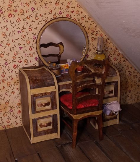 Dollhouse Vanity, Miniature Farmhouse, Barbie Dollhouse, 1 12 Scale Dollhouse, Doll Furniture, Small World, Cricut Projects, Doll House, Card Stock