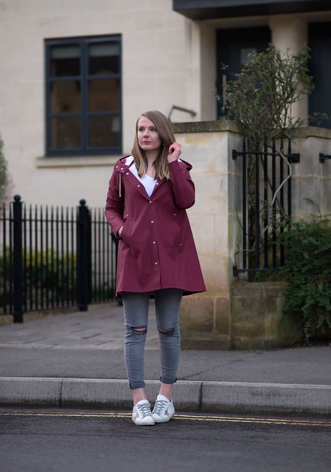 Stutterheim Mosebacke Burgundy Raincoat Review + Outfit | Raindrops of Sapphire Stutterheim Mosebacke, Stutterheim Raincoat, Nordic Fashion, Red Raincoat, Raincoat Outfit, Rain Coats, Rainy Day Fashion, I Love Rain, Love Rain