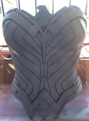 wonder woman cosplay 3 Diy Wonder Woman Costume Adult, Wonder Woman Diy, Armor Template, Eva Foam Armor, Karneval Diy, Foam Armor, Woman Cosplay, Wonder Woman Cosplay, Woman Costume