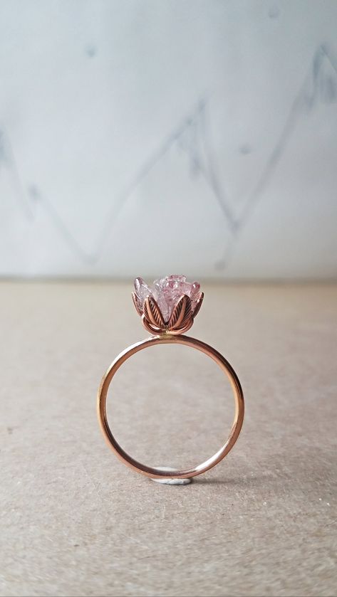 Rose Quartz Wedding, Lotus Flower Ring, Crystal Engagement Rings, Luxury Gifts For Women, Pink Engagement Ring, Cute Engagement Rings, Birthday Jewelry, Rose Quartz Ring, Rose Gold Pink