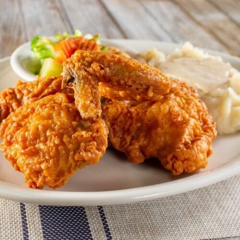 Cracker Barrel Sunday Homestyle Chicken - The Endless Appetite Cracker Barrel Copycat Recipes, Cracker Barrel Chicken, Crispy Chicken Breast, Southern Living Recipes, Spicy Dipping Sauce, Chicken Milk, Fried Chicken Recipes, Cracker Barrel, Ultimate Comfort Food