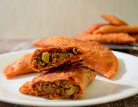 Puerto Rican Picadillo Recipe, Puerto Rican Picadillo, Picadillo Empanadas, Beef And Potato Empanadas, Puerto Rican Empanadas, Picadillo Recipe, Beef Potatoes, Puerto Rican Cuisine, Puerto Rican Dishes