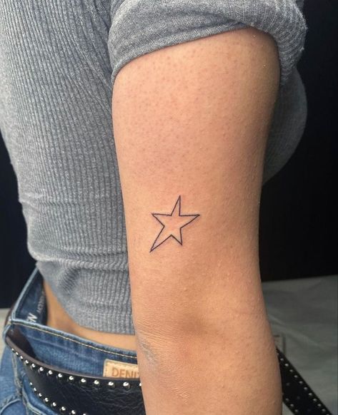 Quirky Minimalist Tattoo, Star Tattoos Forearm, Star Aesthetic Tattoo, Briston Maroney Tattoo, Funky Star Tattoo, Vintage Looking Tattoos, 60s Tattoo, Star Girl Tattoo, Simplistic Tattoo Ideas