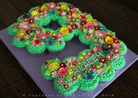 Number 9,  pull apart cupcakes cake #9thbirthday #edibleart 9 Cupcake Cake, Dainty Cakes, Crazy Cupcakes, Easy Cupcakes Decoration, Tropical Cupcakes, 14th Birthday Cakes, Pull Apart Cupcake Cake, Ideas Cupcakes, Pull Apart Cake