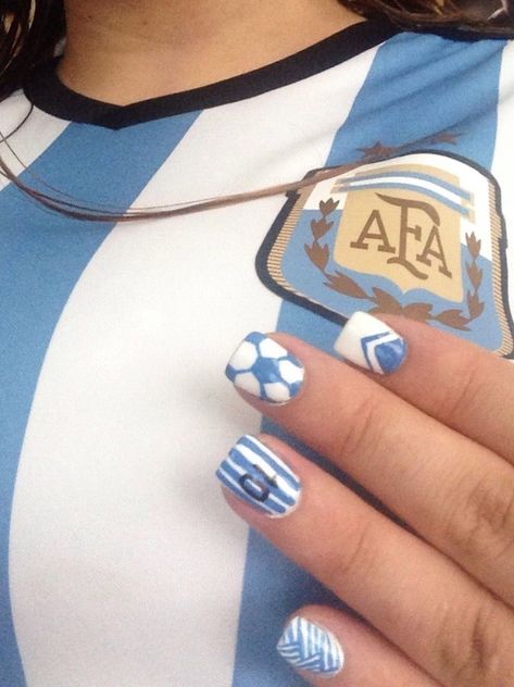 Blue And White Football Nails, Soccer Theme Nails, Argentina Nails Art, Argentina Nails Design, Nails Light Blue And White, Soccer Nails Design, Argentina Nails, Soccer Nails, Nails Football