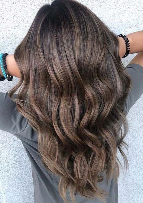 Shades Of Brown Balayage, Hairstyles For Beginners, Fashion Hair Styles, Ash Brunette, Brown Balayage Hair, Underlights Hair, Rambut Brunette, Brunette Hair With Highlights, Hair Color Light Brown