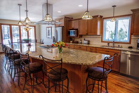 A 1970s Ranch Open Concept Kitchen Remodel in Wisconsin — Degnan Design-Build-Remodel Raised Ranch Kitchen, Ranch House Kitchen, Old Kitchen Remodel, Ranch Kitchen Remodel, Kitchen Triangle, Transitional Kitchens, Ranch Kitchen, Kitchen Diy Makeover, Kitchen Floor Plans