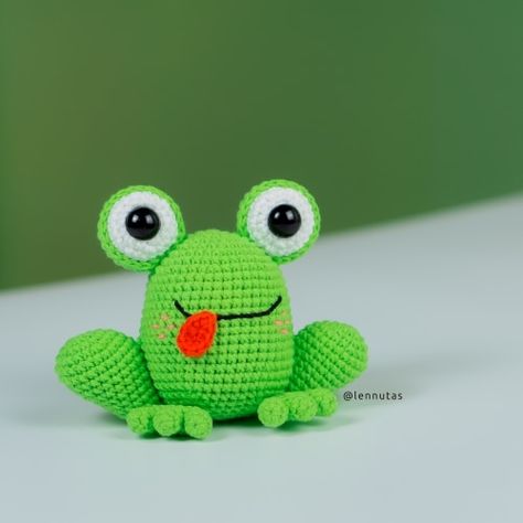 Crochet Stuffed Animals, Dinosaur Crochet, Double Crochet Decrease, Single Crochet Decrease, Half Double Crochet Stitch, Crochet Frog, Crochet Decrease, Crochet Animals Free Patterns, Crochet Stitches For Beginners