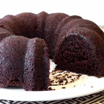 Gluten-Free Chocolate Bundt Cake - Gluten-Free Baking Chocolate Cake Bundt, Cake Without Milk, Gf Chocolate Cake, Gluten Free Chocolate Cake Recipe, Cake Bundt, Whiskey Cake, Chocolate Bundt, Gluten Free Chocolate Cake, Chocolate Bundt Cake