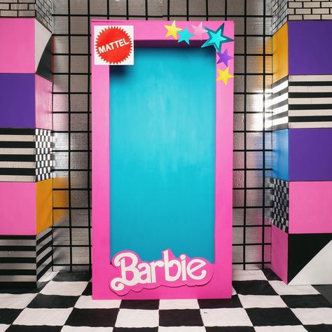 Barbie Box Background, Barbie In A Box Photoshoot, Barbie Box Photoshoot, Barbie Photo Booth Box, Barbie Giant Box, Barbie Doll Box Photoshoot, Barbie Box Photo Booth, Nostalgia House, Barbie Pop Up Store