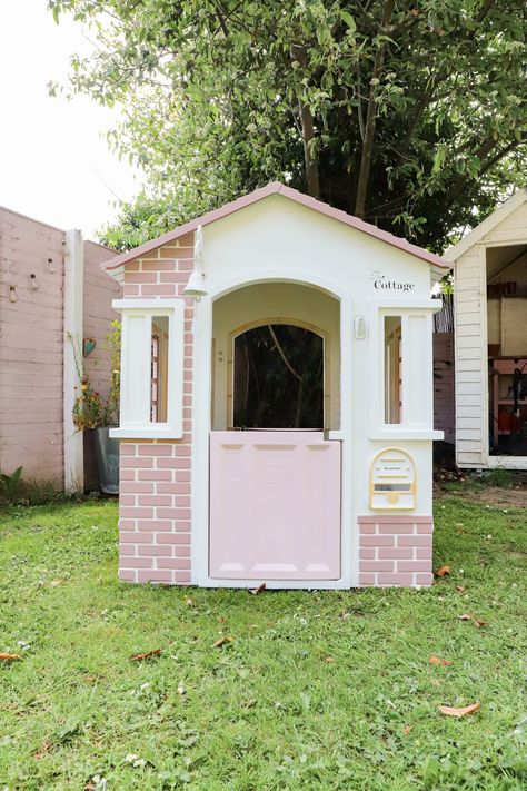 Playhouse Paint Ideas, Plastic Playhouse Makeover, Playhouse Interior Ideas, Little Tikes Playhouse Makeover, Painted Playhouse, Little Tikes Makeover, Playhouse Interior, Plastic Playhouse, Diy Kids Playground