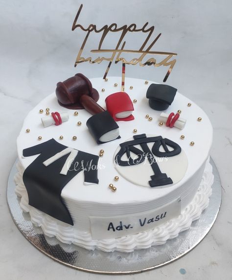 Cake For Advocate, Bow Cakes, Crazy Cakes, Woks, Theme Cake, Cute Cakes, Themed Cakes, Birthday Cake, Cake