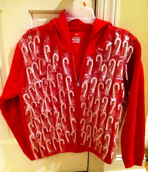 Make your own tacky Christmas sweater. Red sweater/hoody + candy canes + glue gun. HAHAHAHAHAHA Homemade Ugly Christmas Sweater, Ugly Christmas Sweater Ideas, Ugly Christmas Sweater Diy Funny, Diy Christmas Outfit, Ugg Sweater, Christmas Sweater Ideas, Ugly Christmas Sweater Outfit, Diy Christmas Sweater, Christmas Sweater Outfits