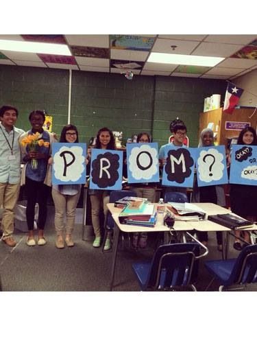 Cute Promposal (The Fault in our Stars) <3 Cute Promposals, Dance Proposals, Asking To Prom, Dance Proposal, Augustus Waters, John Green Books, High School Dance, Prom 2015, Prom Couples