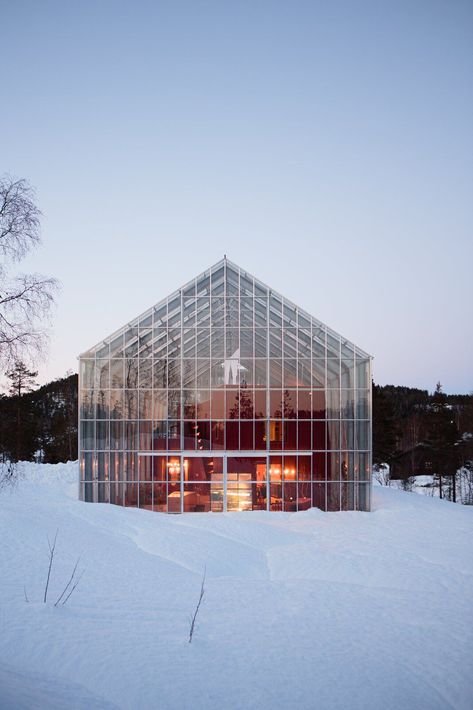 The home of architect Margit-Kristine Solibakke Klev and her husband, Arnstein Norheim, is built inside an enormous greenhouse. #dwell #moderndesign #modernhometours #greenhouse Conservatory House, Greenhouse Home, Home Shelter, Color Concept, Scandinavian Architecture, Home Greenhouse, Norwegian Forest, The Greenhouse, Exclusive Home