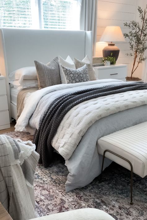 Knit Bed, Luxury Bedding Sets, Knit Blanket, Hearth And Hand, Bedroom Bed, Bed Blanket, Luxury Bedding, Home Decor Bedroom, Interior Design Bedroom