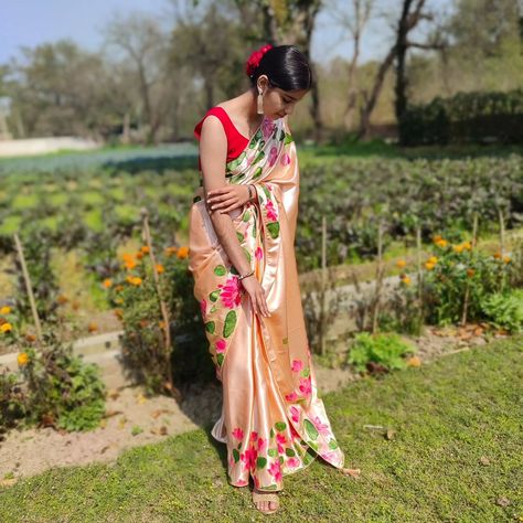 Beautiful hand-painted Korean silk saree with Lotus Yes this is made in india 😍# #elegancebyaradhana #handpainted #sareelove #supportsmallbusiness #smallbusiness #womenentrepreneur #womensupportingwomen #womenempowerment Hand Painted Sarees, Women Supporting Women, Silk Saree, Women Empowerment, Silk Sarees, Lotus, Saree, Hand Painted, India