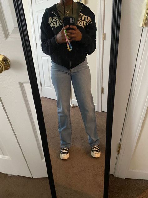 Girl Baggy Outfits, Converse Outfit Black Women, Converse Outfit Black, Outfit Inspo Black Women, Birks Outfit, Tomboyish Outfits, Baggy Outfits, Baggy Outfit Ideas, Outfit Black Women