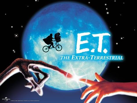 E. T. (1982) Melissa Mathison, E.t Movie, Best Halloween Movies, Movies Worth Watching, Septième Art, See Movie, 90s Movies, Extra Terrestrial, Kids' Movies