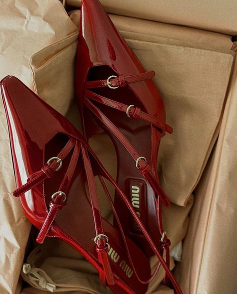 Shoes Heels Classy, Witch Fashion, Heels Classy, Red Purses, Mood Board Fashion, Slingbacks, Red Aesthetic, Designer Heels, Fitness Inspo