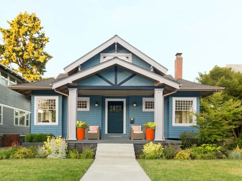 16 exterior color combos for popular house styles | CNN Grey House Paint, Angular Architecture, Curb Appeal Ideas, Dark Trim, Red Front Door, Black Shutters, Gray House, Paint Your House, Hgtv Magazine