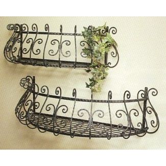 Wrought Iron Window Boxes, Tanaman Pot, Wrought Iron Design, Iron Planters, Wrought Iron Decor, Iron Windows, French Country Design, French Walls, Iron Wall Decor