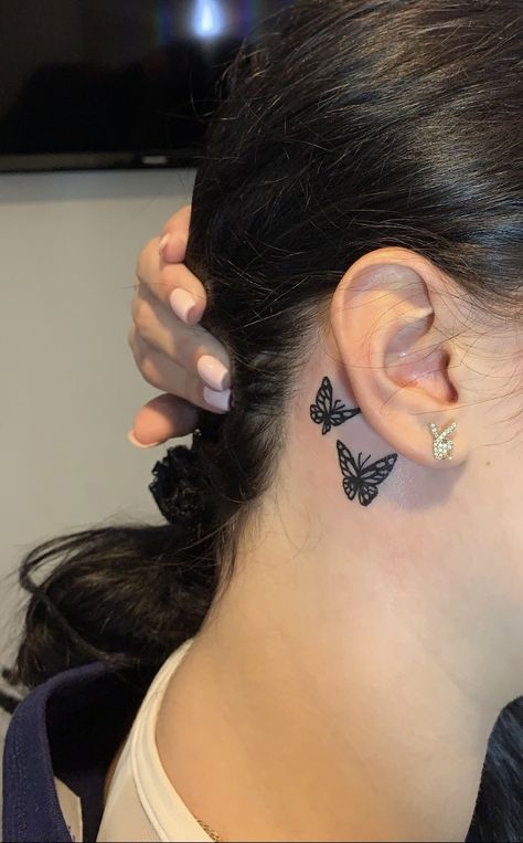 Butterfly Tattoo Behind Ear, Butterfly Neck Tattoo, Rose And Butterfly Tattoo, Butterfly Name Tattoo, Tattoo Behind Ear, Behind Ear Tattoos, Side Neck Tattoo, Tattoo Neck, Small Butterfly Tattoo