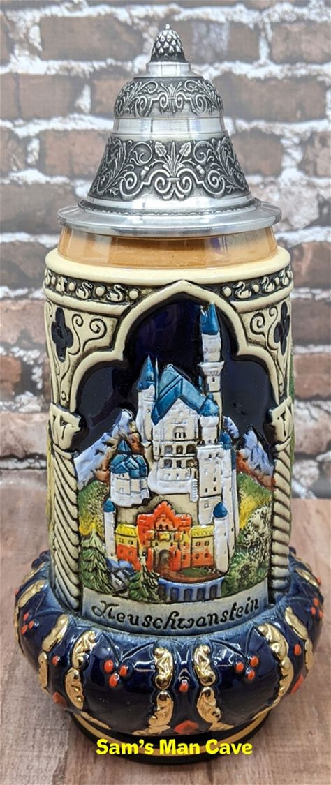 Neuschwanstein+Beer+Stein Beer Stein Display, Painting Characters, German Beer Mug, October Fest, Rumpus Room, Drink Glasses, Home Bar Accessories, German Beer Steins, Fashion Teenage Girls