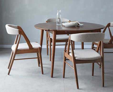 gray upholstered side chairs for dining room Chairs For Dining Table, Modern Wooden Furniture, Chairs For Dining Room, Grey Floor, Home Dining Room, Modern Side Chairs, Wood Side Chair, Solid Wood Chairs, Wood Chairs