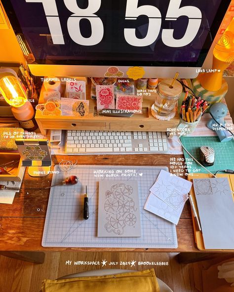 Here’s my messy functional work desk this evening! I thought it looked cute today <3 ✶ #workspace #artdesk #brookeleebee #homestudio #creativeworkspace #desksetup #sfartist #blockprinting #printmaking #illustration #onlineshop #depopseller #adventuretime #jakesfavoritemug #adhdartist Graphic Designer Working Desk, Illustrator Workspace, Cintiq Workspace, Messy Desk Illustration, Messy Workspace, Printmaking Illustration, Messy Desk, Thermal Labels, My Workspace