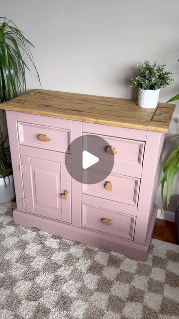 DIY Mum - Kayleigh Sherbourne on Instagram: "💗 NEW FURNITURE MAKEOVER 💗  I was asked to upcycle this piece of furniture that was left behind after buying the house. They wanted it for their little girls room and pink was the theme.   I used one of my favourite colours from @frenchicpaint ‘Dusky Blush’ #gifted   I left the top exposed and stained it with ‘Browning Wax’   I added some cute animal handles that I had left over from a previous project. These are from @amazon" Ikea Hemnes, I Left, Left Behind, Ikea Hack, Girls Room, Browning, Girl's Room, New Furniture, Furniture Makeover