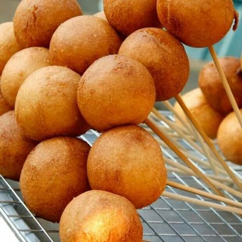 Homemade Corndogs, Grandmothers Kitchen, Corn Dog, Kid Food, Corn Dogs, Kids Food, Dog Recipes, Party Food Appetizers, Fun Snacks