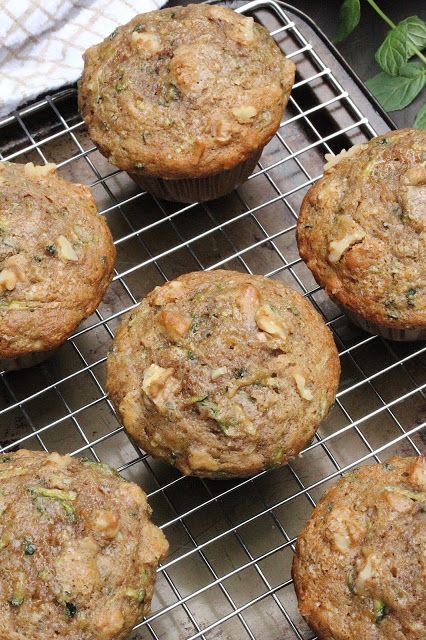 Small Batch Olive Oil Zucchini Muffins Small Batch Zucchini Muffins, Carrots Muffins, Garden Zucchini, Easy Waffle Recipe, Zucchini Muffin Recipes, Homemade Hot Fudge, Walnut Muffins, Summer Zucchini, Small Batch Baking