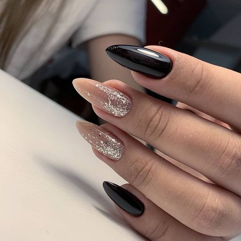 Sylwester Nails, Nails Desing, Dream Nails, Cute Acrylic Nails, Perfect Nails, Black Nails, Nail Manicure, Trendy Nails, Almond Nails