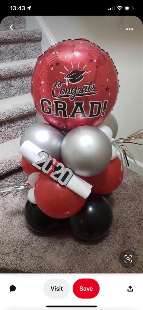 Balloon Graduation Centerpieces, Middle School Graduation Party Ideas, Middle School Graduation Party, Balloon Decoration Ideas, Graduation Party Pictures, High School Graduation Party Decorations, Graduation Party Table, Backyard Graduation Party, Outdoor Graduation