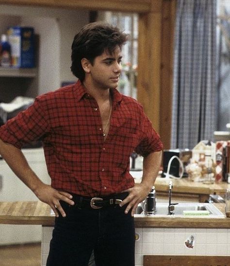 Jesse From Full House, Jesse Katsopolis, 90s Boys, Uncle Jesse, John Stamos, 90s Men, Fuller House, House Clothes, Actrices Hollywood