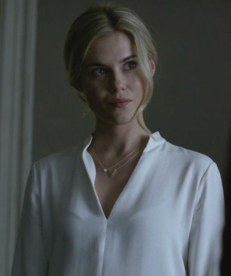 Patricia "Trish" Walker (Hellcat) (MCU) Trish Walker, Band Collar Blouse, Rachael Taylor, Sharon Carter, Healthy Coping Skills, Krysten Ritter, Marvel Netflix, Interactive Video, Peggy Carter