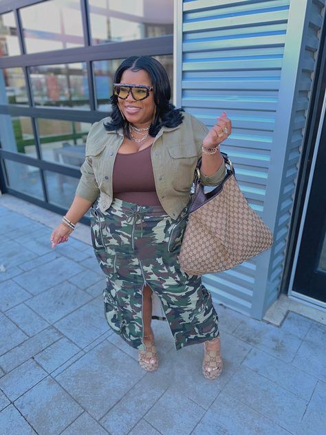 Plus Size Business Attire, Dress Code Outfits, Height Reference, 2nd Birthday Outfit, January 2nd, Modest Apparel, Nice Fashion, Classy Lady, Camo Outfits