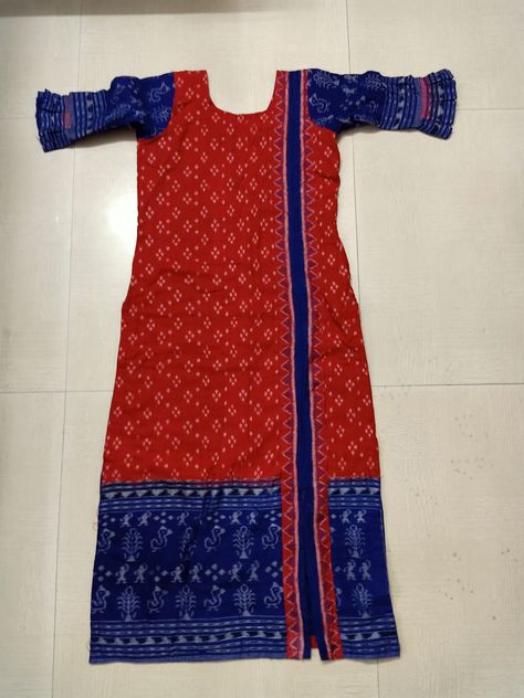 Sambalpuri Red and blue kurti Sambalpuri Dress Design Women, Sambalpuri Kurti Designs Latest, Sambalpuri Kurta Designs, Sambalpuri Dress Design, Sambalpuri Kurti, Red Kurti Design, Saree Upcycle, Sambalpuri Dress, Nan Khatai