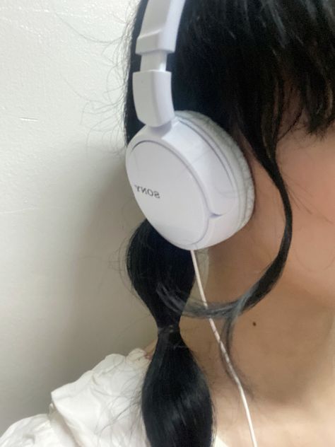 Sony Mdr Zx110, Headphone Decoration, Sony Headphones, 20k Followers, Hair Tutorials, Bluetooth Headphones, Ig Story, Photo Dump, Over Ear Headphones